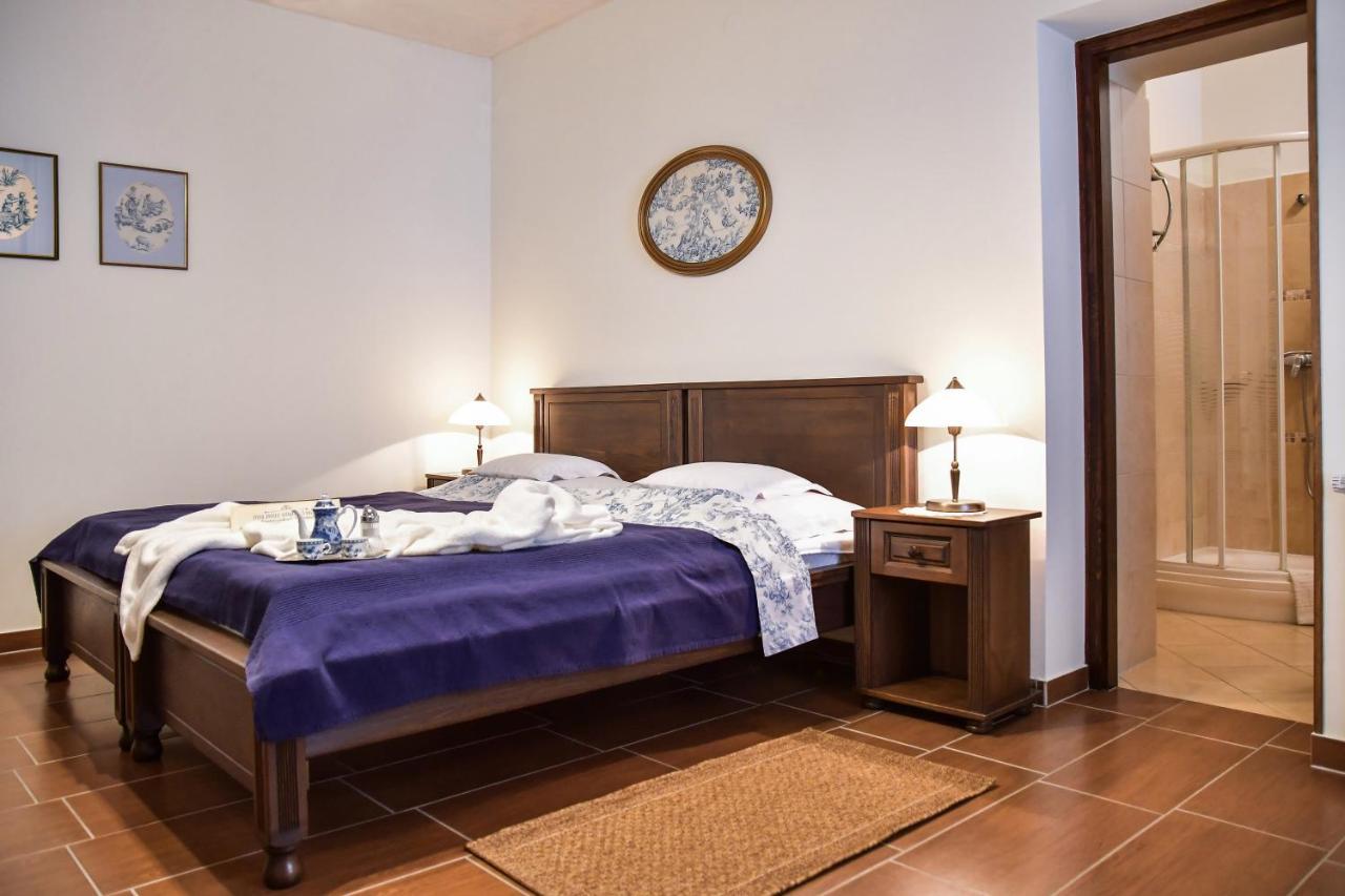 Szin-Es Vendeghaz Bed and Breakfast Szentes Exteriör bild