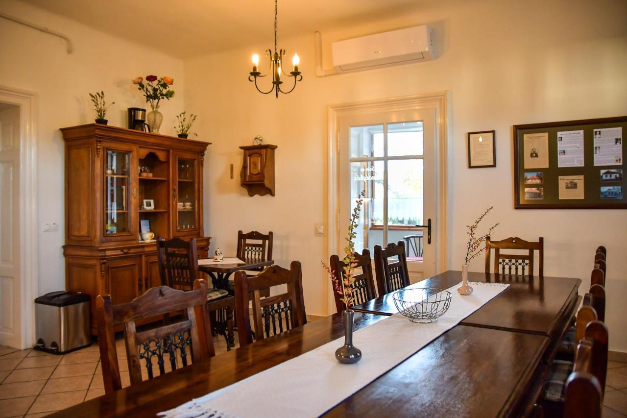 Szin-Es Vendeghaz Bed and Breakfast Szentes Exteriör bild